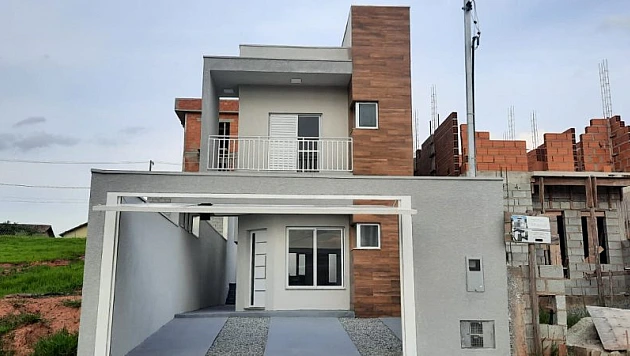 Casa 03 dormitórios Casa